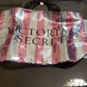 NWT Victoria's Secret Pink Silver Sequin tote w/black back & Iining
